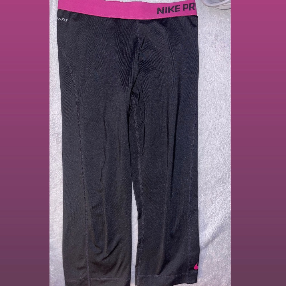 NIKE PRO capris leggings